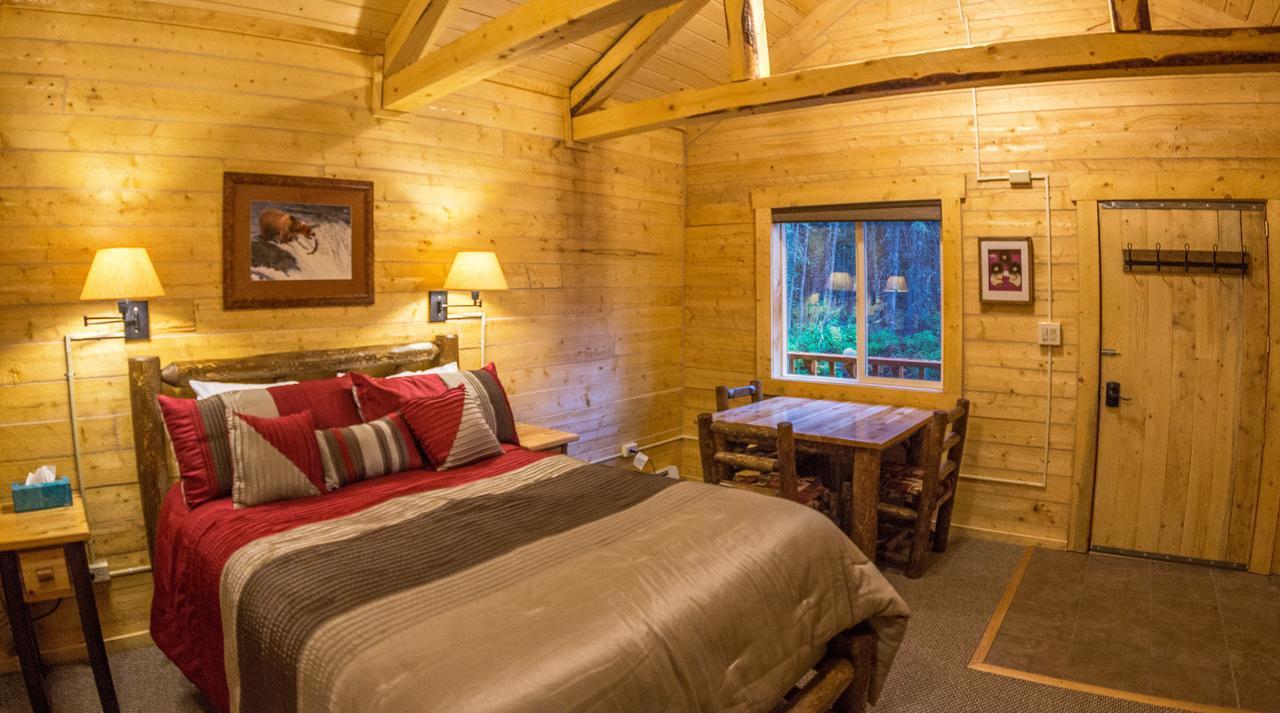 Denali Tri-Valley Cabins ฮีลี ภายนอก รูปภาพ